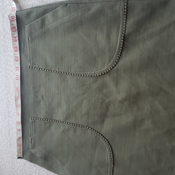 Loft Sage Green Mini Skirt Size 12P - Picture 7 of 8